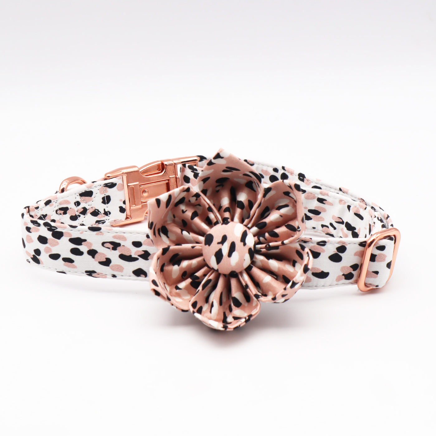 The Harlow Flower Collar