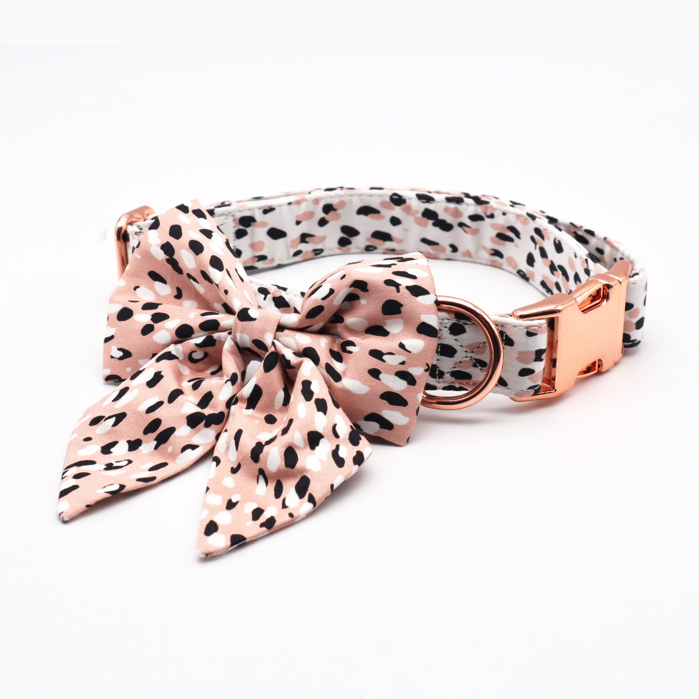 The Harlow Lady Bow Collar