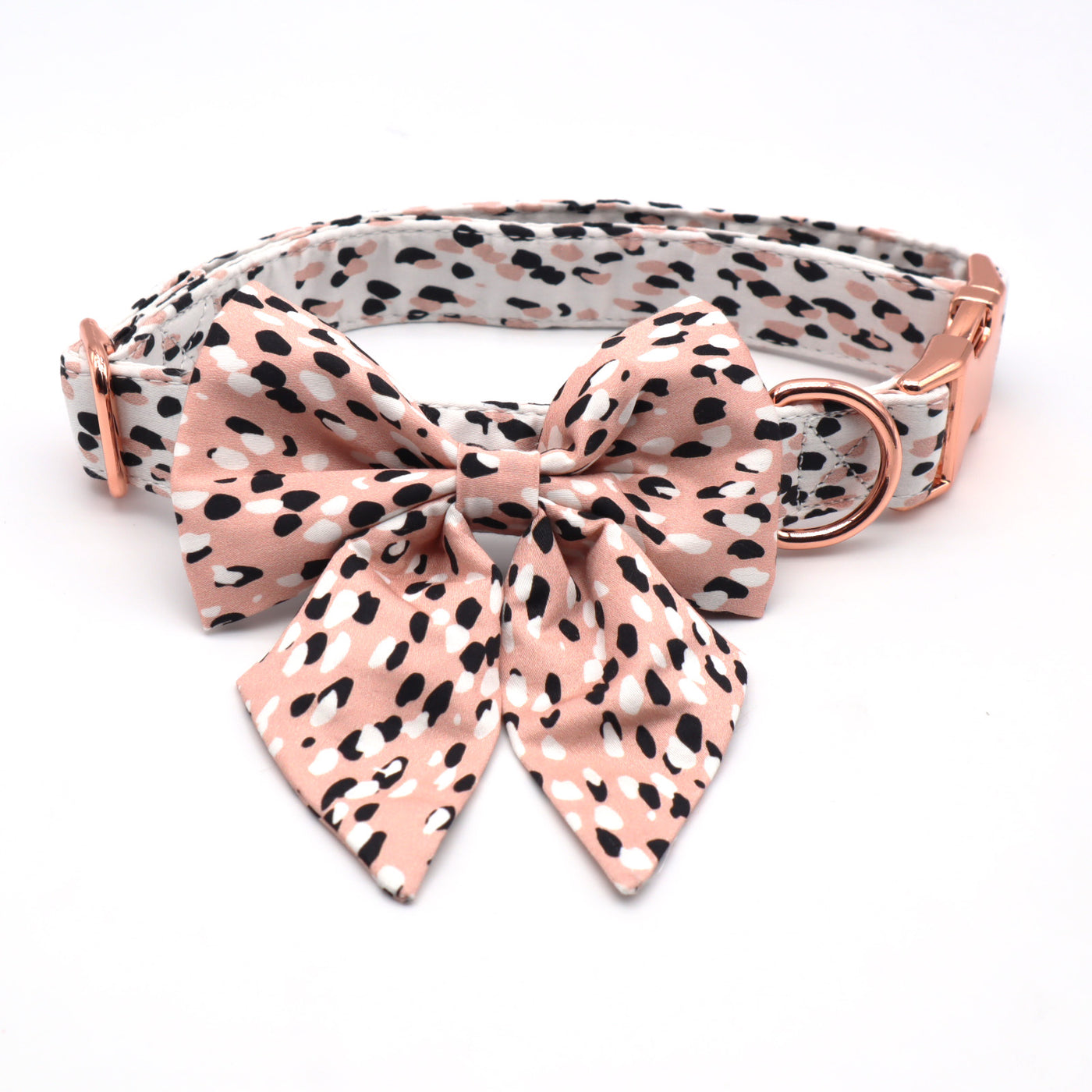 The Harlow Lady Bow Collar